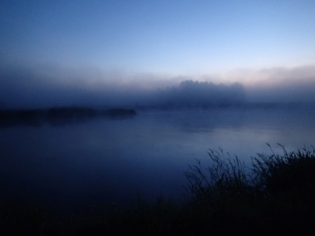 Mgły nad rzeką...